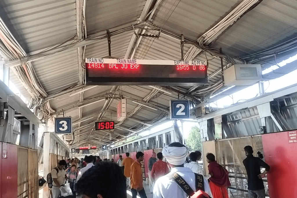 Reaching Bhopal Railway Station for Shatabdi Express